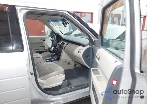 2009 Ford Flex Se z USA, uszkodzony, nr VIN 2FMDK51C09BA09211